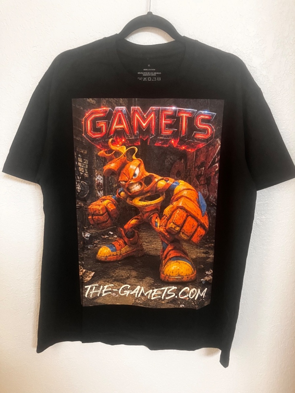 Gamets Graphic T-Shirt XL Black Orange Robot Heavy Metal Futuristic Streetwear